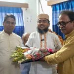 পরাজিত জামায়াত প্রার্থীর বাড়িতে ফুল নিয়ে গেলেন মির্জা ফয়সল, দেলাওয়ার বললেন, ‘বেস্ট অব লাক’